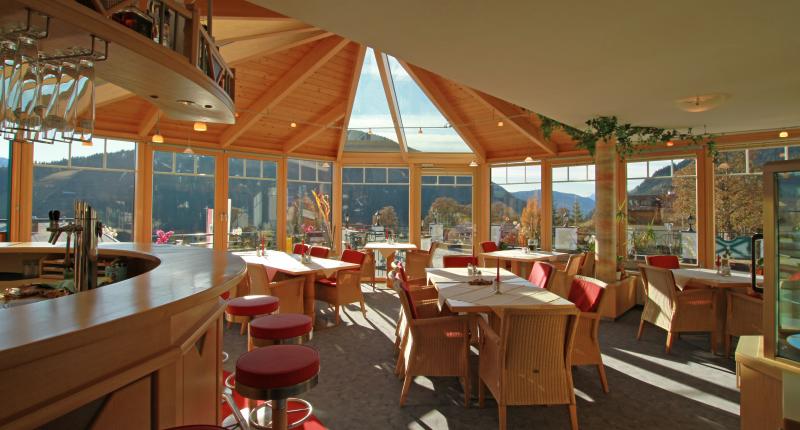 Bar u. Wintergarten.jpg